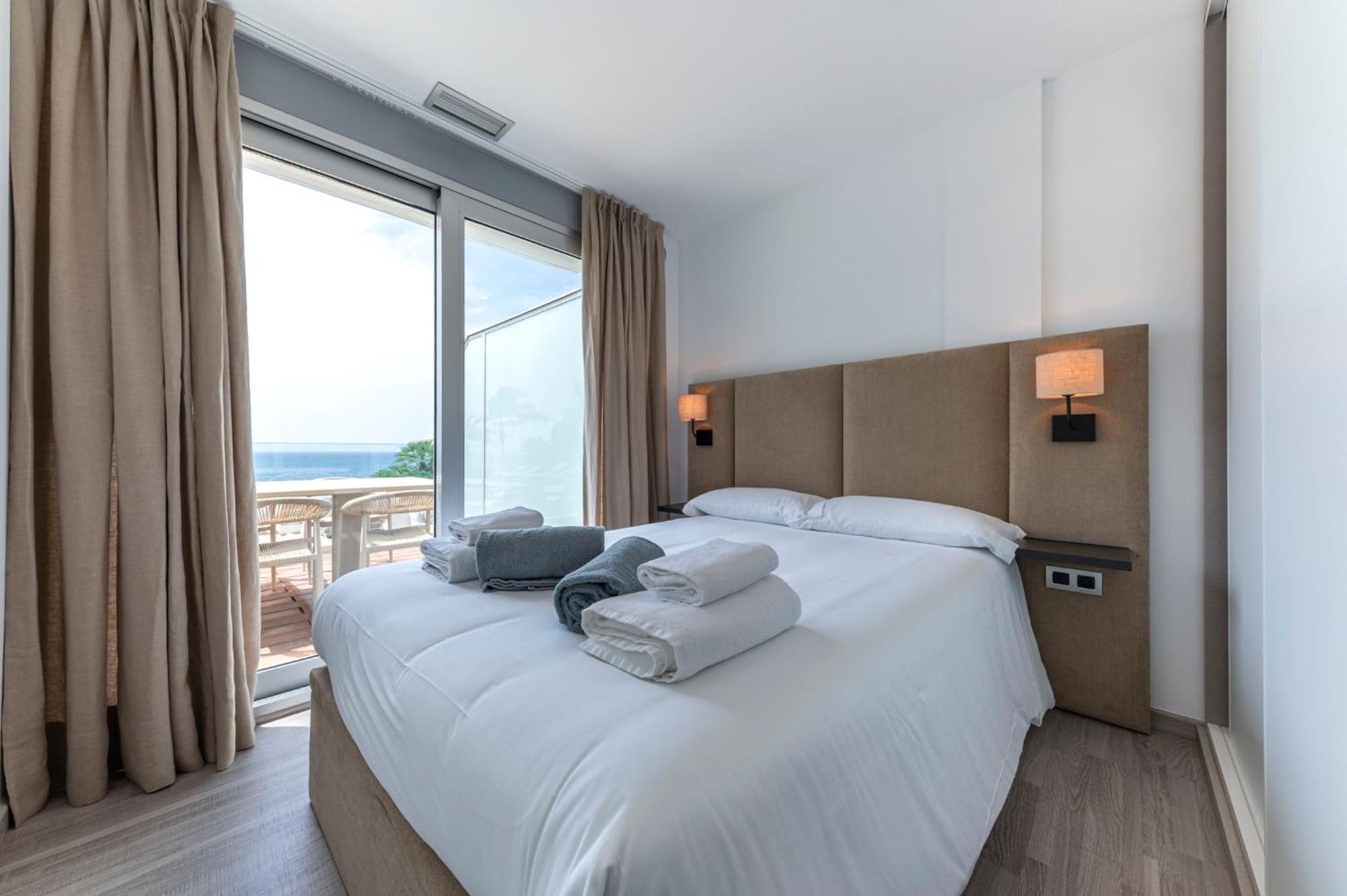 Apartamentos Montiboli 比利亚霍约萨 外观 照片